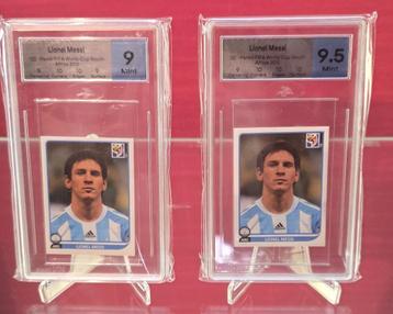 Panini+2010+Lionel Messi+No PSA+set van 2 kaarten+cijfers beschikbaar voor biedingen