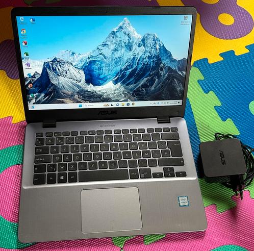 14.”Full Hd Asus/ i3-7100U/4gb ddr4/128gb ssd/Win 11/Office/, Computers en Software, Laptop-opladers, Zo goed als nieuw, Ophalen