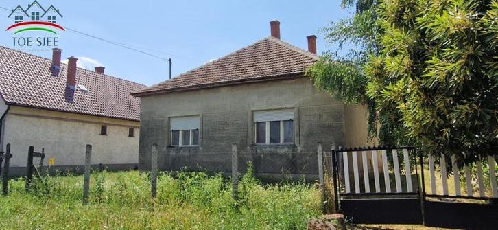 idn250618A Abádszalók, Immo, Buitenland, Overig Europa, Woonhuis, Stad