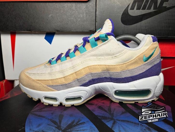 Nike Air Max 95 'Air Sprung Grape' EU40.5 2021, Kleding | Heren, Schoenen, Zo goed als nieuw, Sneakers, Overige kleuren, Ophalen of Verzenden