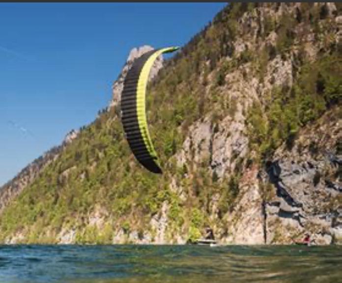Flysurfer Sonic 18m² met bar, Watersport en Boten, Kitesurfen, Bar, Ophalen