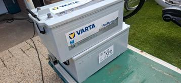 Set 2x Varta 12v 225ah 1150a + 1jaar garantie beschikbaar voor biedingen
