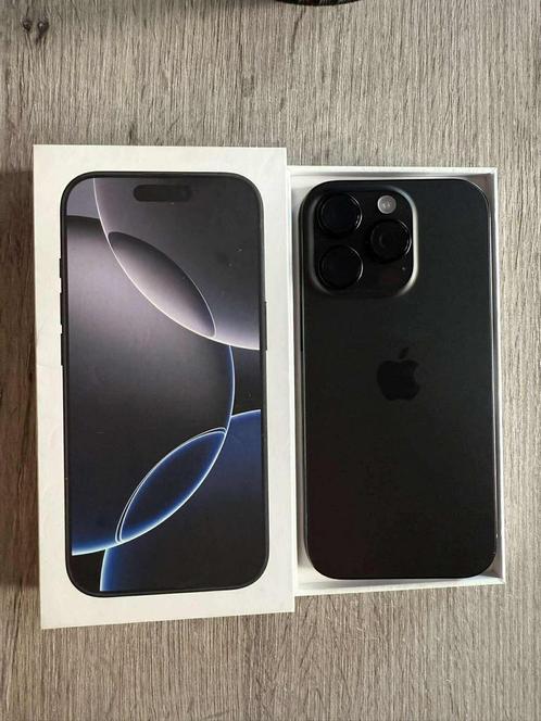 iPhone 16 pro neuf contre iphone gris titanium neuf, Telecommunicatie, Mobiele telefoons | Apple iPhone, Zo goed als nieuw, 128 GB