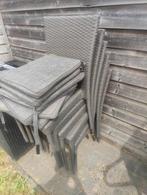 6 tuinstoelen, Ophalen
