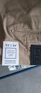 Partij NIEUWE exclusieve pantalons en chino's, Ophalen, Nieuw, Maat 52/54 (L), HILTL