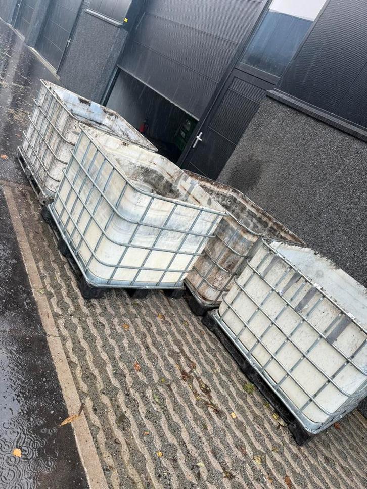 4 ibc’s leeg en gereinigd, Doe-het-zelf en Bouw, Kratten en Dozen, Zo goed als nieuw, Ophalen