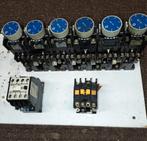 8 relais spoelspanning 230V. 6 vertraagde hulpcontacten., Hobby en Vrije tijd, Elektronica-componenten, Gebruikt, Ophalen of Verzenden
