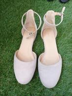 Dames/zomer schoentjes 37, Beige, Ophalen of Verzenden, Zo goed als nieuw, Graceland