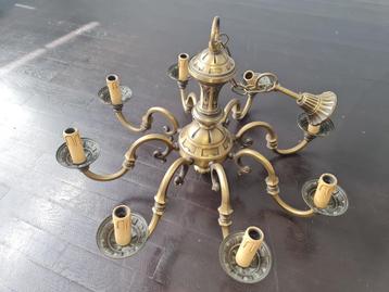 Old Chandelier Mod. Dep. (Geregistreerd ontwerp) beschikbaar voor biedingen