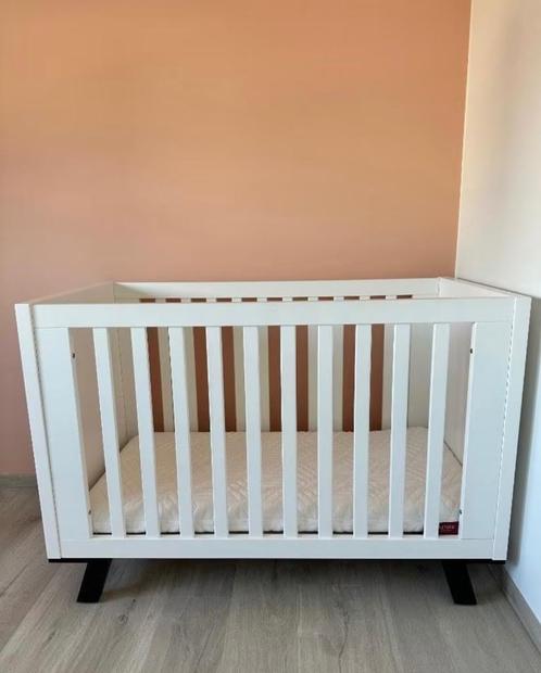 Kinderbed en commode te koop, Kinderen en Baby's, Kinderkamer | Bedden, Zo goed als nieuw, Minder dan 140 cm, 85 tot 100 cm, Lattenbodem