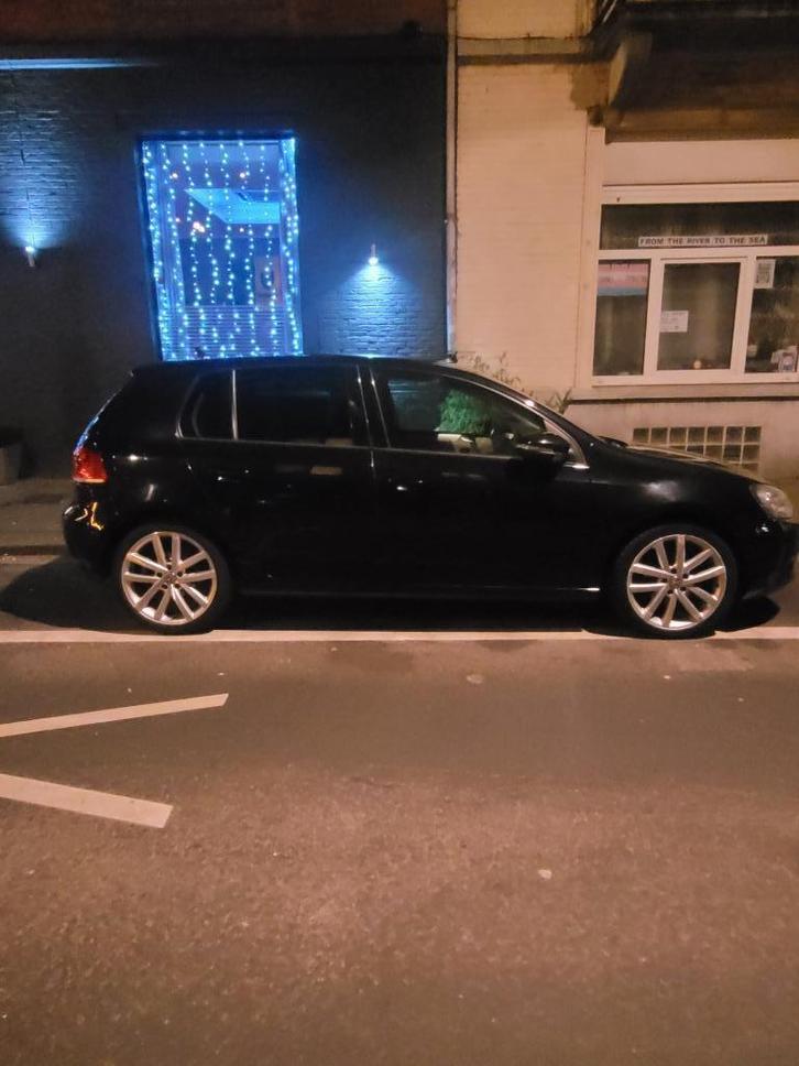 Golf 6 TDI 2012 Automaat, Auto's, Volkswagen, Particulier, Golf, Diesel, Euro 5, Berline, 5 deurs, Automaat, Zwart, Grijs, Alcantara