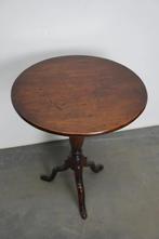 18e-eeuwse Georgische mahoniehouten kantelbare wijntafel, Ophalen of Verzenden