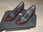 Elegante damesschoenen met hak "Hugo Boss" mt38, Bruin, Ophalen of Verzenden, Zo goed als nieuw, Schoenen met hoge hakken