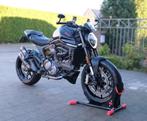 Ducati Monster 937+ Dark Stealth, Motoren, 2 cilinders, Bedrijf, Meer dan 35 kW, Naked bike