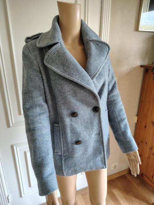 Jas van sisley, Kleding | Dames, Jassen | Winter, Zo goed als nieuw, Maat 36 (S), Grijs, Verzenden
