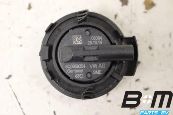 Druksensor LV of RV Volkswagen Golf 7 3 deurs 5Q0959354, Auto-onderdelen, Motor en Toebehoren, Gebruikt