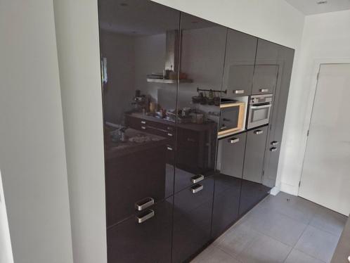 Volledig uitgeruste keuken met eiland en zithoek, Huis en Inrichting, Keuken | Complete keukens, Gebruikt, Grijs, Ophalen