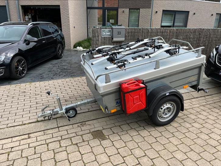TE HUUR , bagagewagen met 4 thule fietsrekken, Auto diversen, Aanhangers en Bagagewagens, Zo goed als nieuw, Ophalen