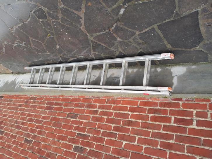 Echelles, Bricolage & Construction, Échelles & Escaliers, Comme neuf, Enlèvement