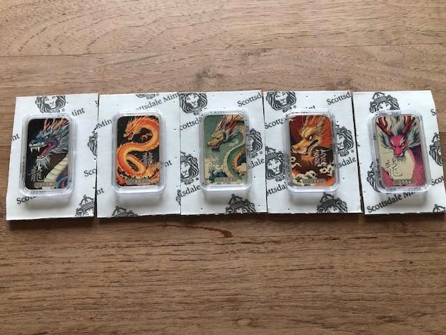 Scottsdale Mint - 5 x 1 oz color dragon bars - silver sealed, Timbres & Monnaies, Métaux nobles & Lingots, Argent, Enlèvement ou Envoi