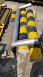 Afzet palen voor bescherming garage deur ingang