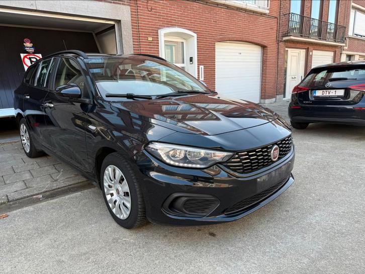 Fiat tipo 1.4 2017 153.652km, Auto's, Fiat, Bedrijf, Te koop, Tipo, ABS, Airbags, Airconditioning, Alarm, Bluetooth, Boordcomputer