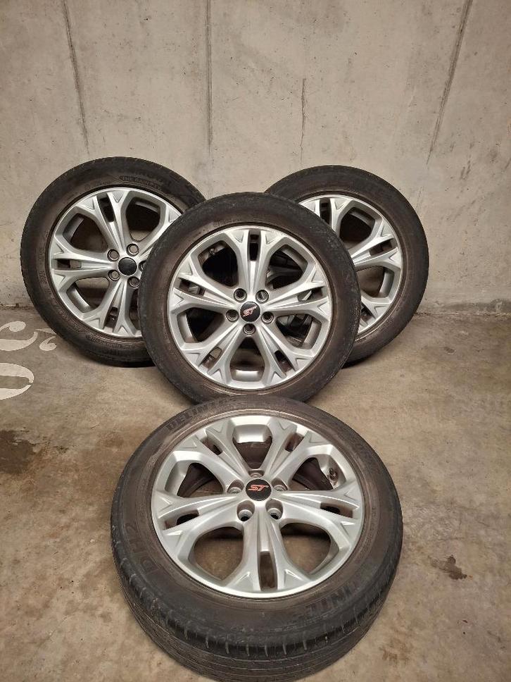 17inch zomerbanden 225/50/r17 ford, Auto-onderdelen, Banden en Velgen, Velg(en), Zomerbanden, 17 inch, 225 mm, Ophalen