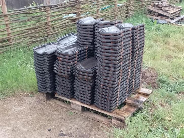 Dakpannen Nelskamp F15 (158 stuks), Doe-het-zelf en Bouw, Dakpannen en Dakbedekking, Nieuw, Dakpannen, Steen of Klei, Zwart, 10 tot 15 m²