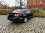 VW Passat 1.6 TDI - 180000km/2010/EURO 5, Auto's, Volkswagen, Stof, Zwart, 1600 cc, Zwart