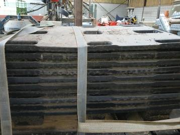PVC paletten beschikbaar voor biedingen
