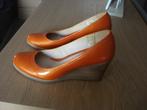 Libelle oranje pumps, dames. mt 36, Vêtements | Femmes, Chaussures, Enlèvement ou Envoi, Escarpins, Porté, Orange