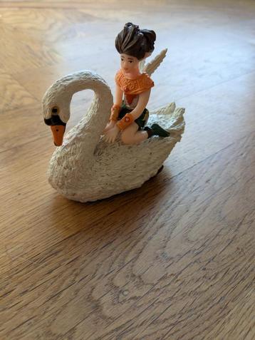 papo - figuur zwaan met elfje beschikbaar voor biedingen