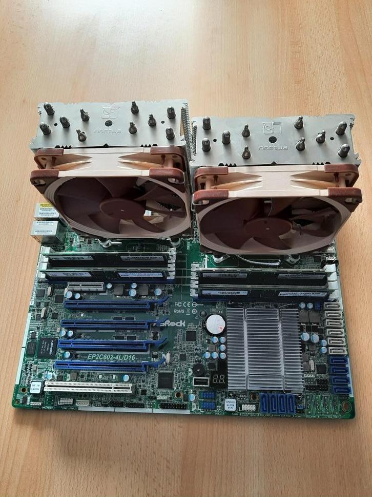 ASRock Rack EP2C602-4L/D16, 2 x Xeon E5-2670, 64GB (Homelab), Computers en Software, Moederborden, Zo goed als nieuw, Intel, DDR3