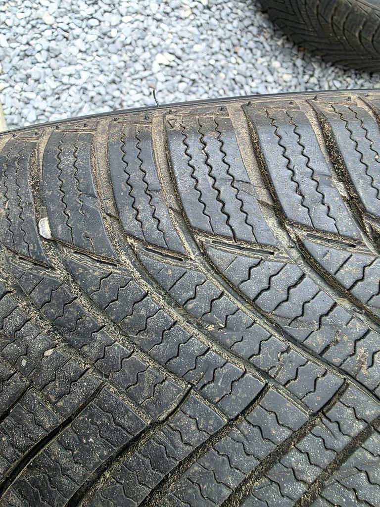 Pneus neige, Ophalen, Gebruikt