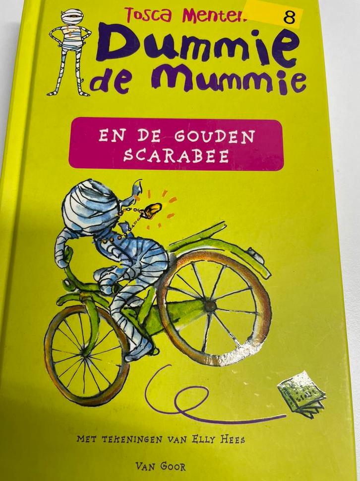 Jeugdboek Dummie de mummie en de gouden scarabee, Boeken, Kinderboeken | Jeugd | 10 tot 12 jaar, Zo goed als nieuw, Ophalen