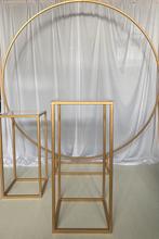 Verhuur van ronde bogen + gouden tafels, Ophalen, Zo goed als nieuw