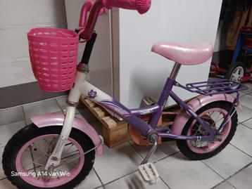 Meisjesfiets beschikbaar voor biedingen