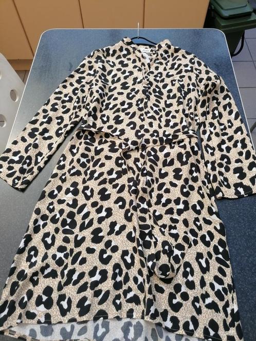 Hemd- jurk luipaard nieuw lange mouw small ook medium, Vêtements | Femmes, Robes, Neuf, Taille 36 (S), Enlèvement ou Envoi