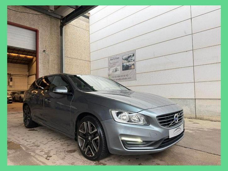 Volvo V60 1.5 T3 Automaat  152pk * GPS/Leder/Airco *, Auto's, Volvo, Bedrijf, Te koop, V60, ABS, Achteruitrijcamera, Airbags, Airconditioning