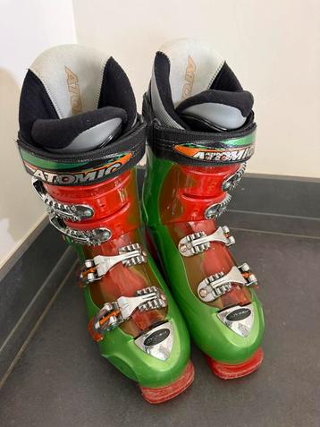 Skiboots Atomic beschikbaar voor biedingen