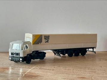 Herpa MAN F90 demo huifoplegger 1:87 beschikbaar voor biedingen