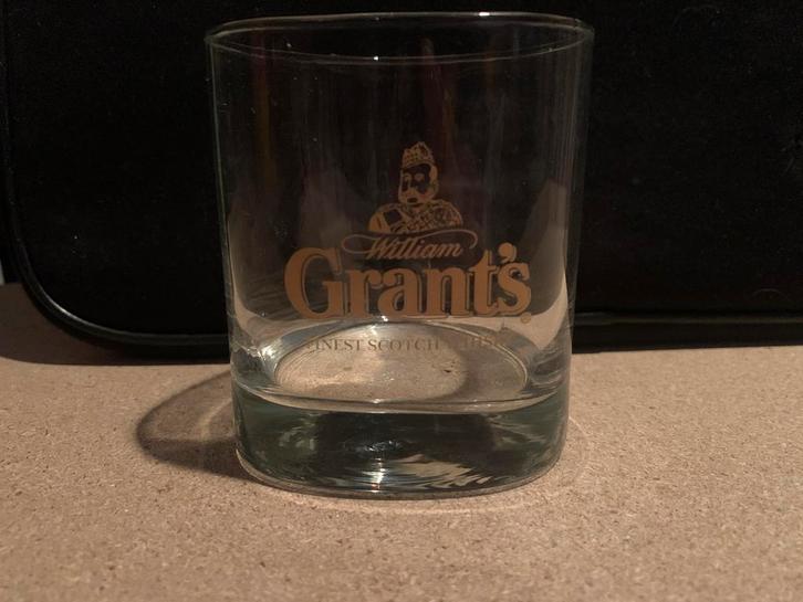 Verschillende alcoholglazen jaren 50-60 Grants, Ruwet,…, Verzamelen, Glas en Drinkglazen, Zo goed als nieuw, Overige typen