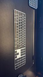 Apple magic keyboard, Computers en Software, Toetsenborden, Ophalen, Zo goed als nieuw