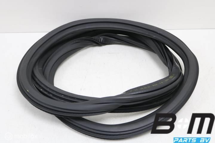 Portierrubber LV of RV Audi A3 8V Limo 8V5833721, Auto-onderdelen, Interieur en Bekleding, Gebruikt