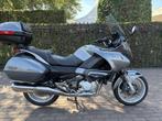 Honda Deauville 700 - ABS, Motoren, Motoren | Honda, 700 cc, 2 cilinders, Motorrijbewijs A, Bedrijf