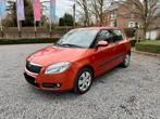 Skoda Fabia 1.2 HTP Benzine Airco Trekhaak Euro4, Auto's, Skoda, Voorwielaandrijving, Stof, Zwart, Overige kleuren