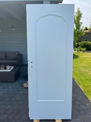 Binnendeur massief hout 210x78 beschikbaar voor biedingen