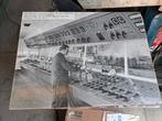 4 vintage fotos op plank leermiddel, Ophalen, Zo goed als nieuw, Foto