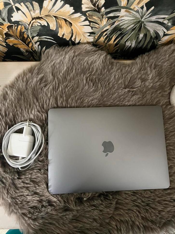Macbook Air 2020 (laadcycli 60), Computers en Software, Apple Macbooks, Zo goed als nieuw, MacBook, 13 inch, Minder dan 2 Ghz