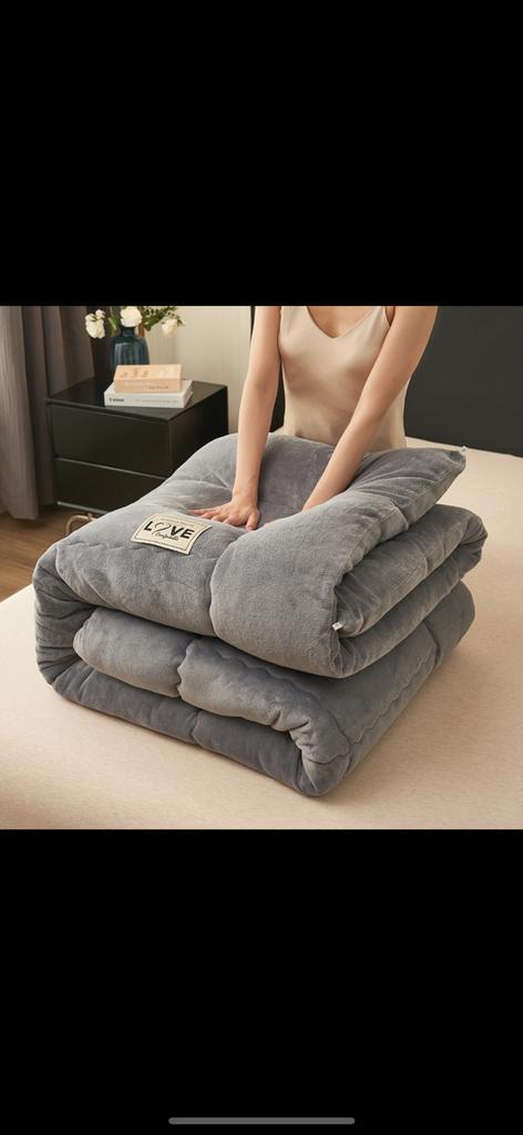 Quosy fleece deken 3 lagen!, Huis en Inrichting, Woonaccessoires | Plaids en Woondekens, Zo goed als nieuw, Ophalen